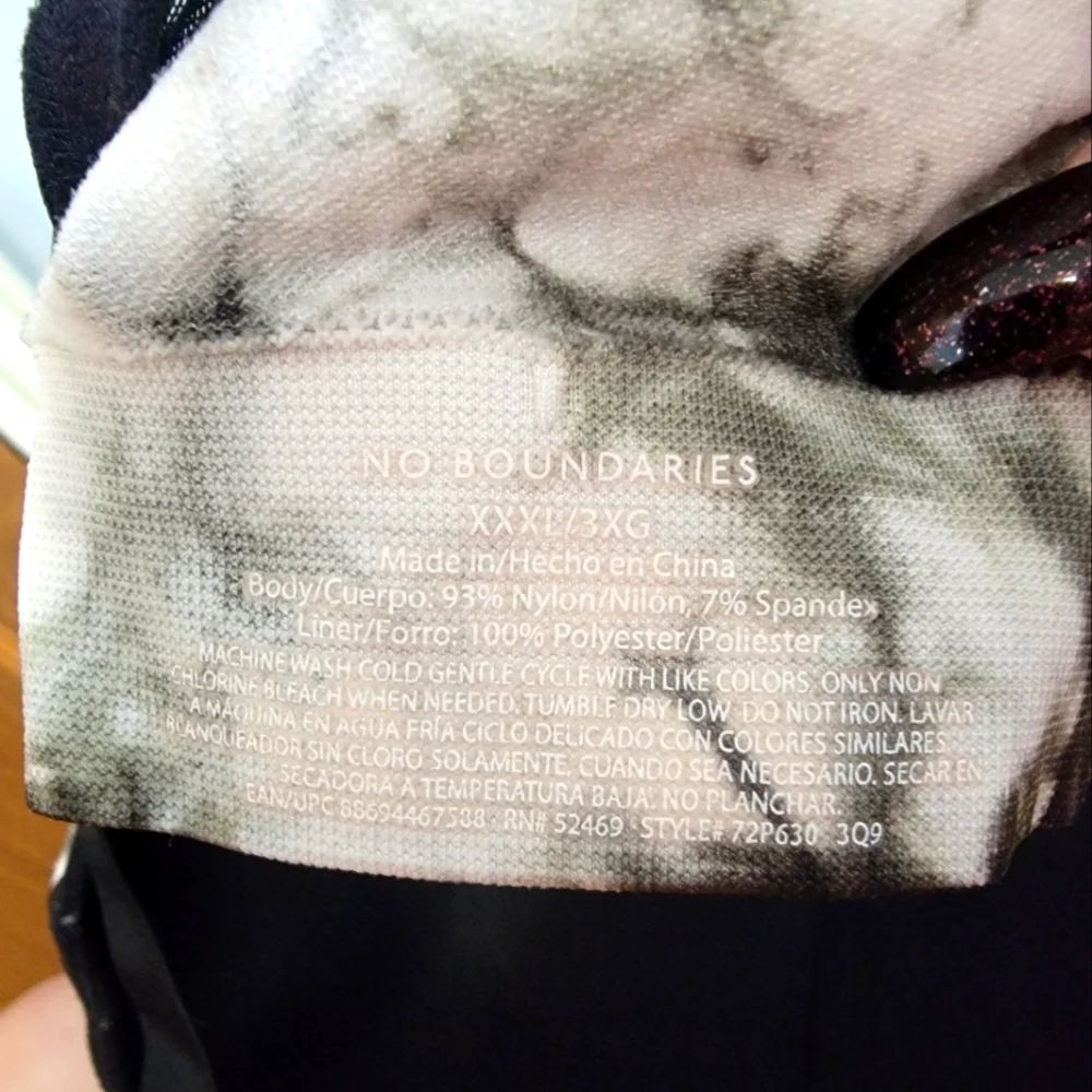 No Boundaries Sculpted Wireless Bandeau Plus-Size Bra! - Picture 3 of 4
